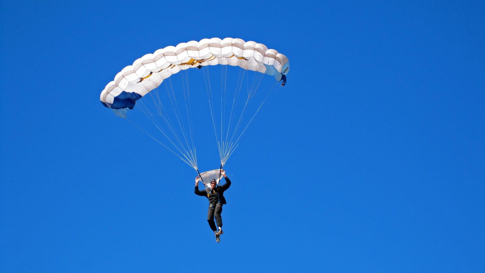 E队替补奇兵上演绝杀成赛场焦点，edg替补中单gori